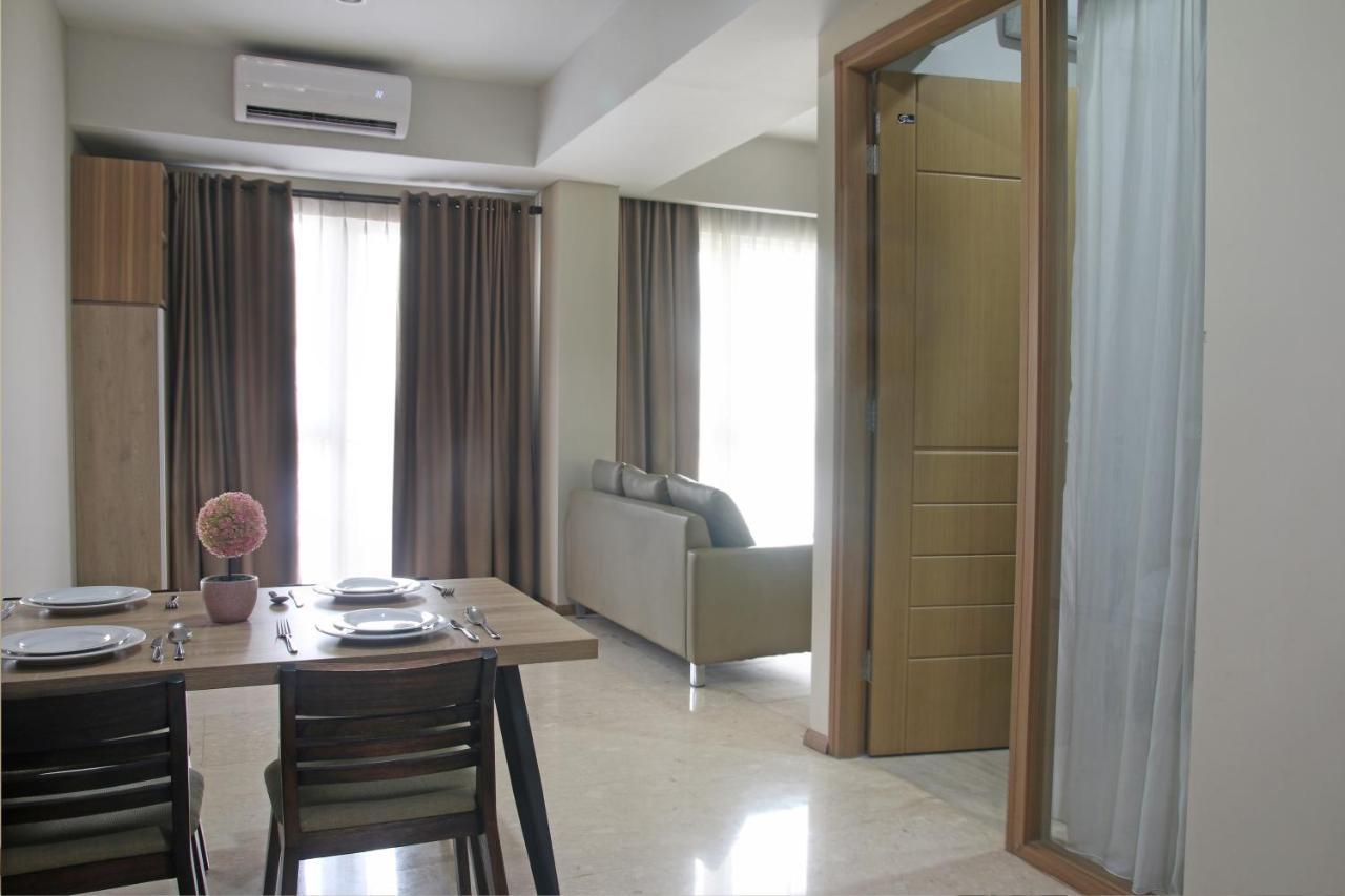 Graha Makara Suite Hotel & Residence Чикаранг Экстерьер фото