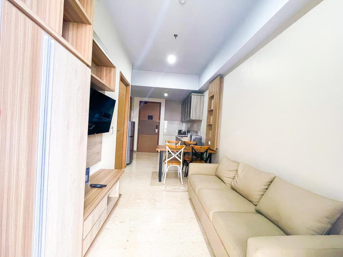 Graha Makara Suite Hotel & Residence Чикаранг Экстерьер фото